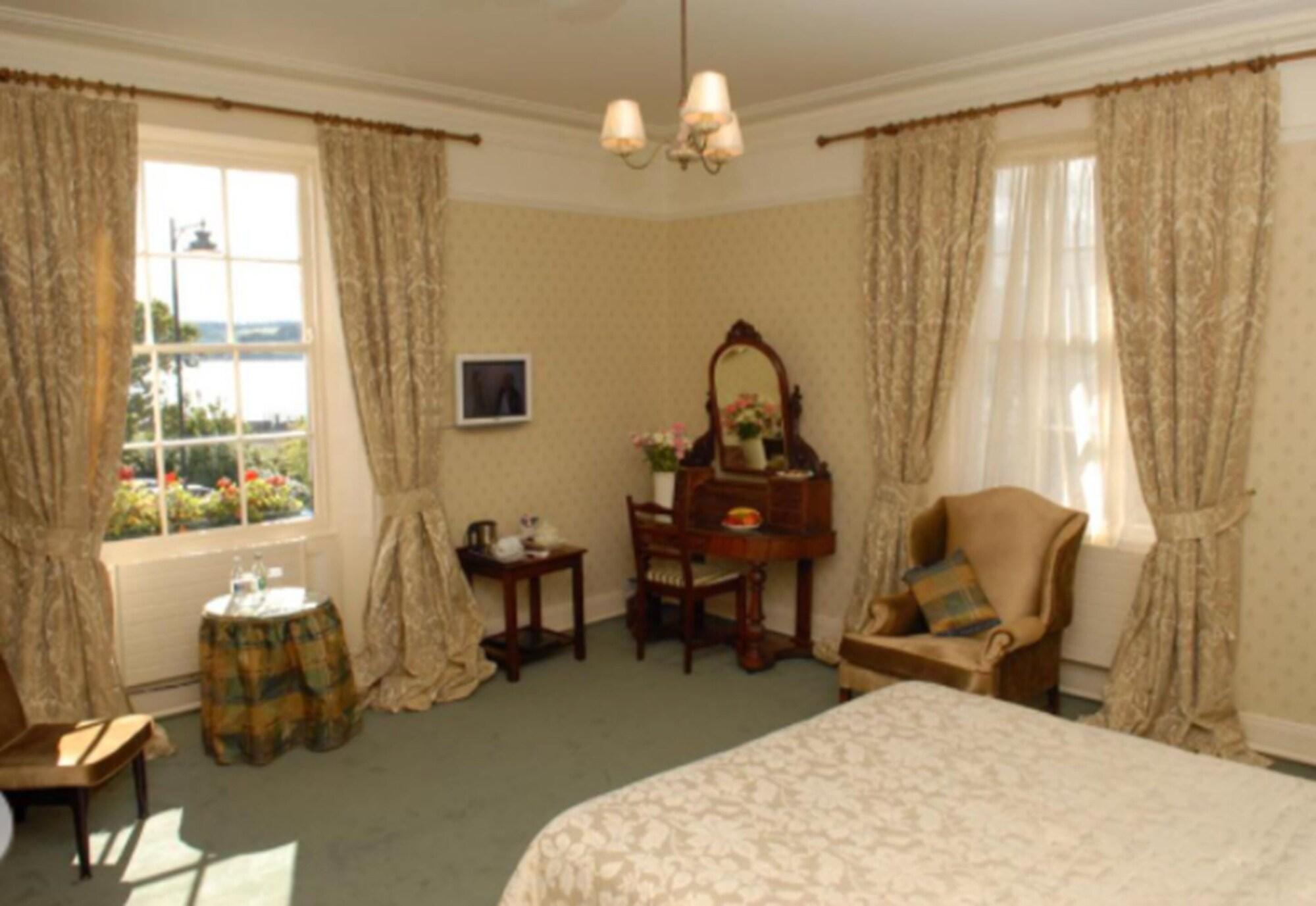 Londonderry Arms Hotel Карнлох Екстер'єр фото