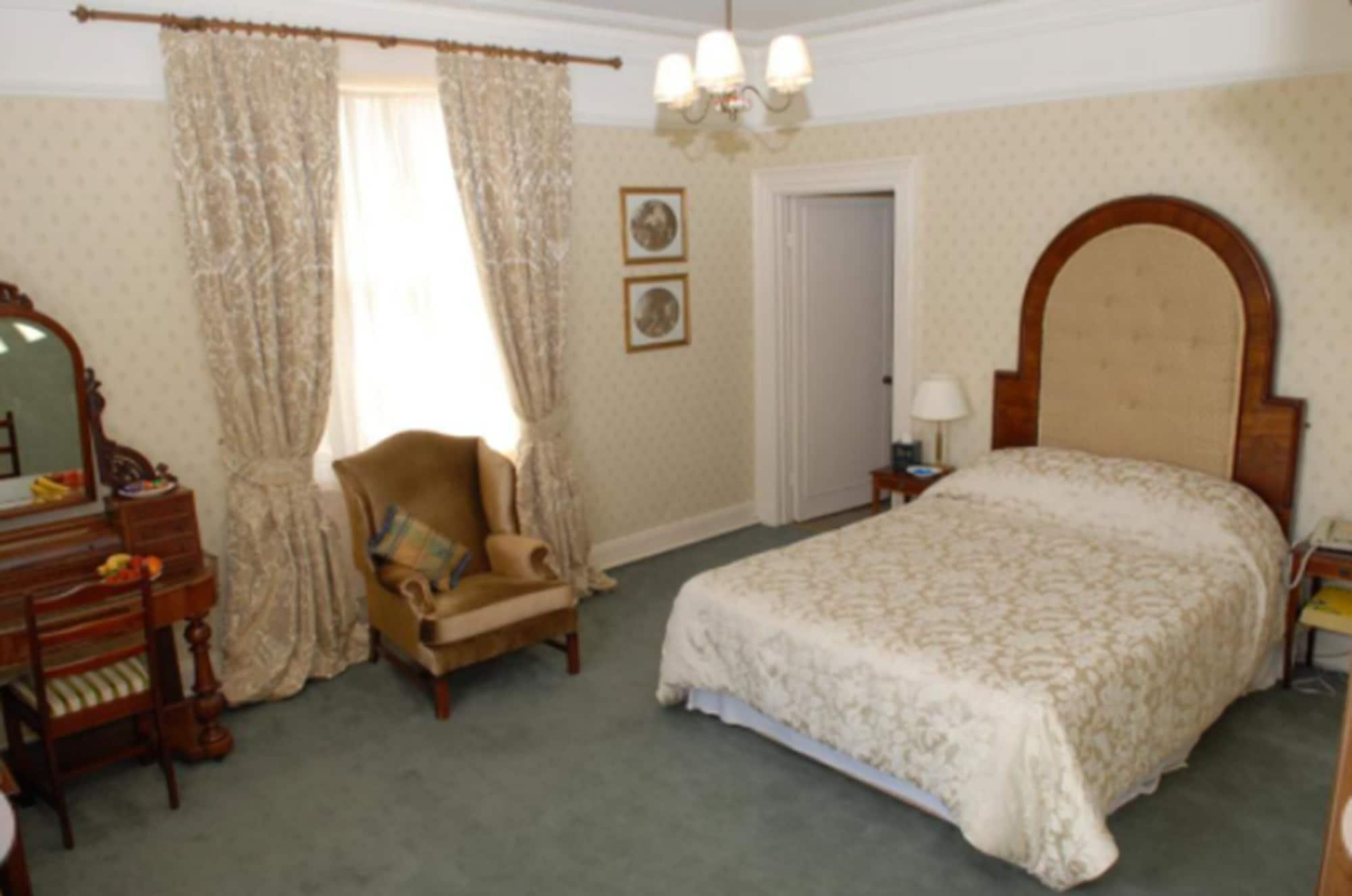 Londonderry Arms Hotel Карнлох Екстер'єр фото