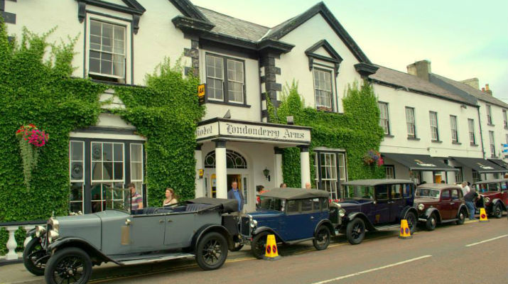 Londonderry Arms Hotel Карнлох Екстер'єр фото