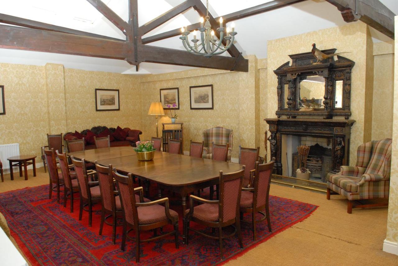 Londonderry Arms Hotel Карнлох Екстер'єр фото