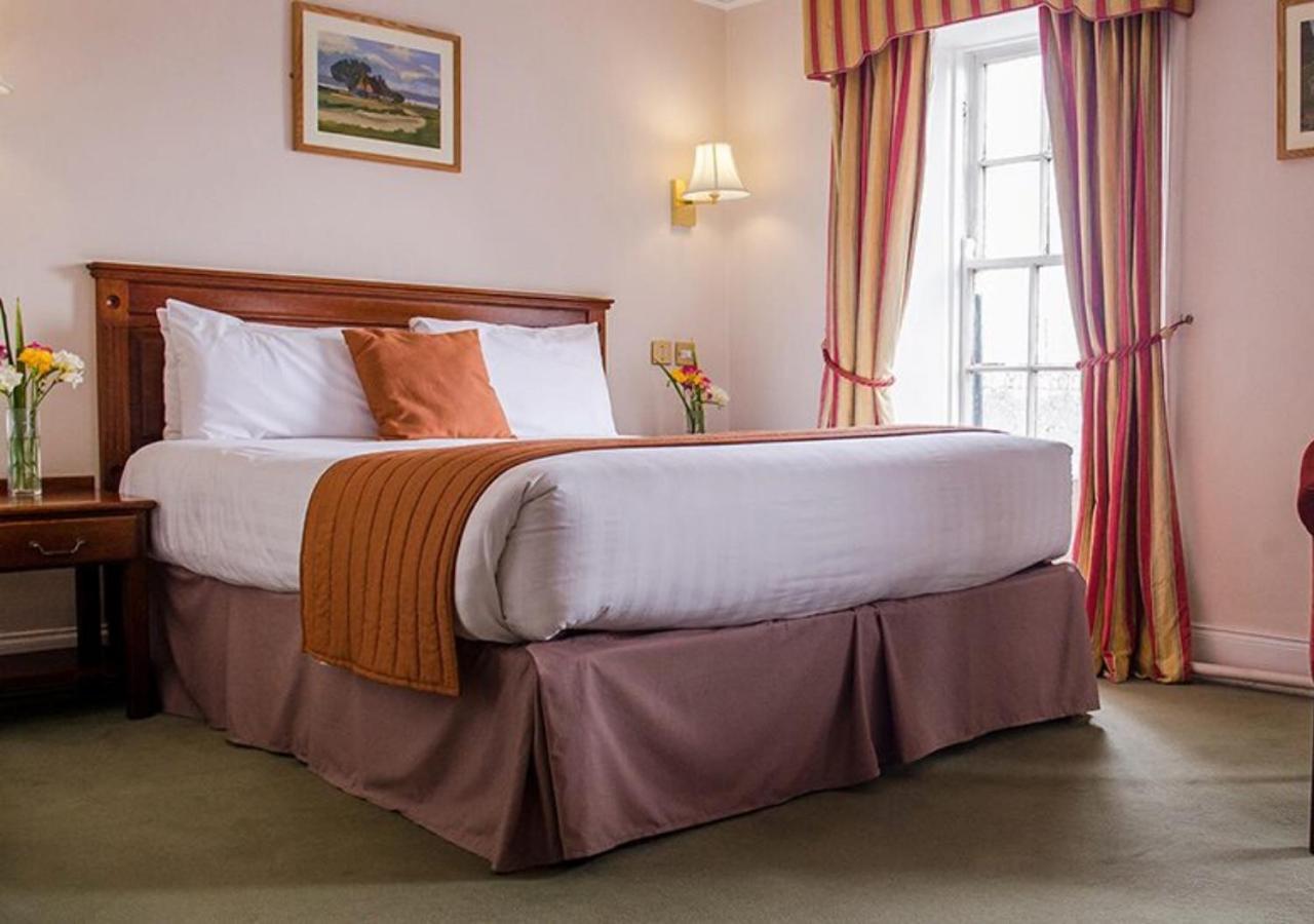 Londonderry Arms Hotel Карнлох Екстер'єр фото